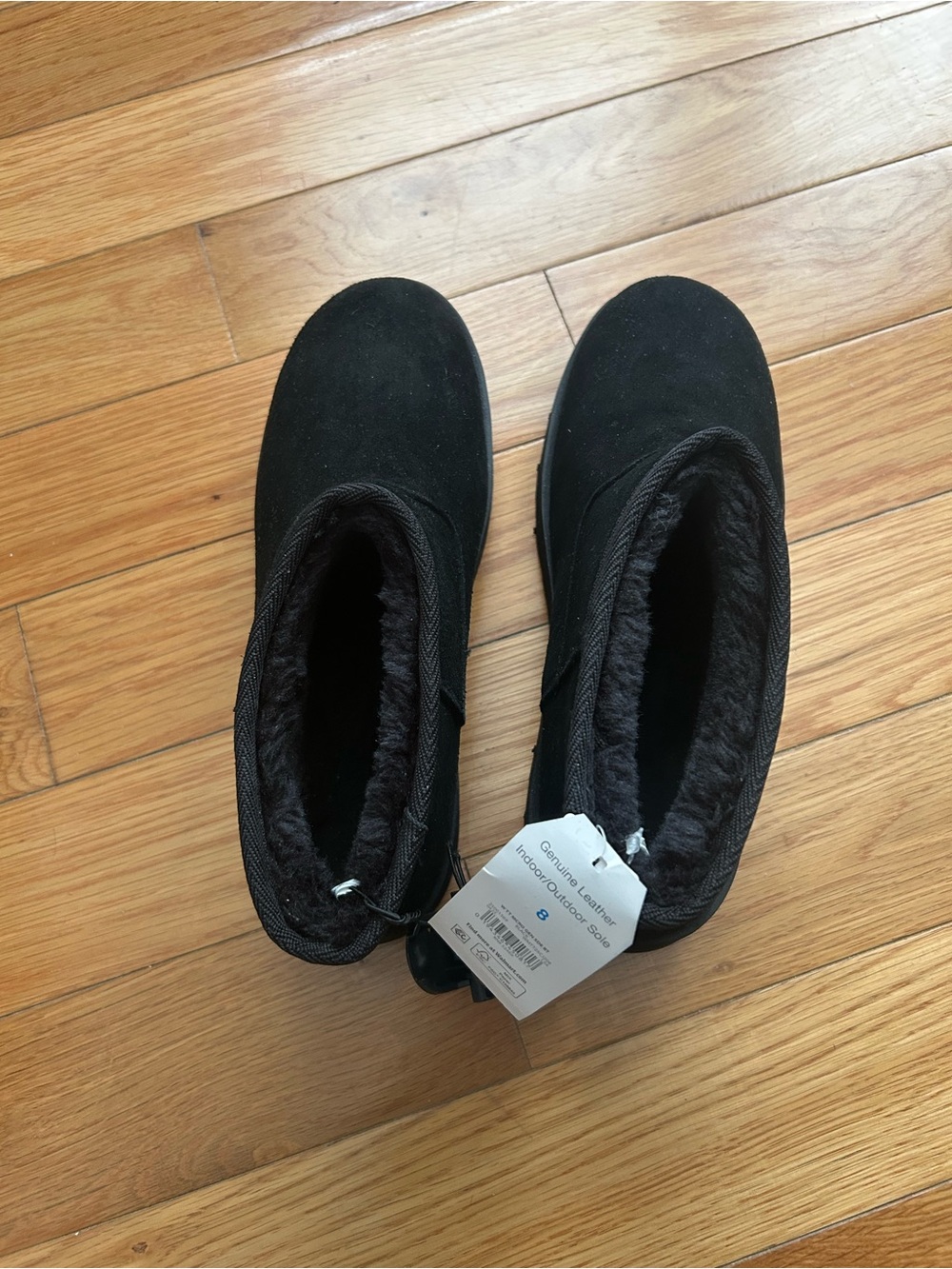 Time and Tru Black Faux Fur-Lined Ankle Booties